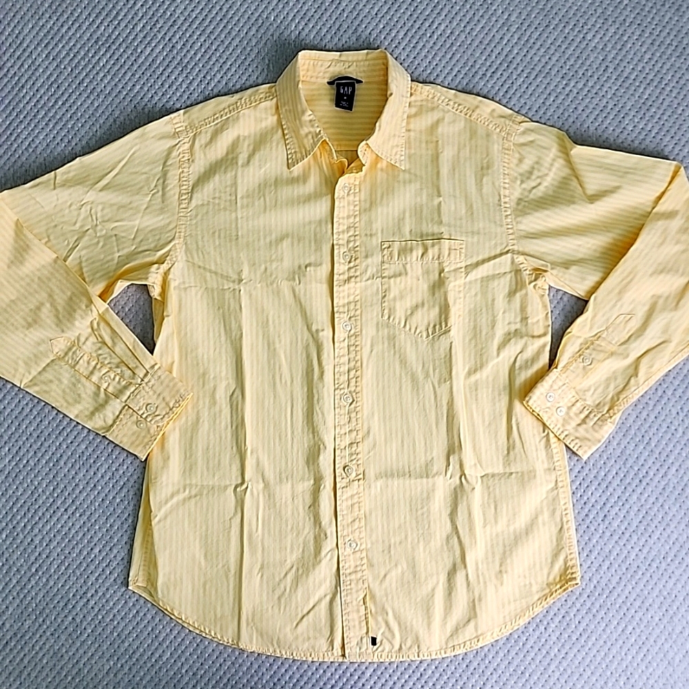 GAP spring summer yellow pinstriped button up shirt M Loose Fit